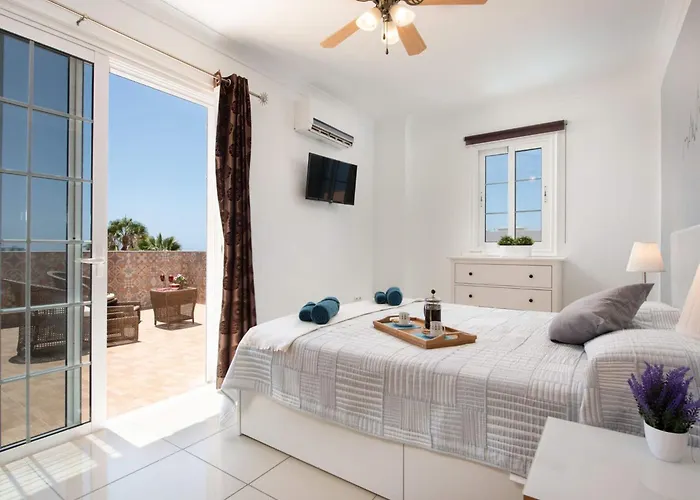 Casa de Férias Naranja Mit Beheiztem Pool Und Meerblick By Interhome *