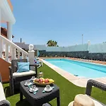 Hébergement de vacances Naranja Mit Beheiztem Pool Und Meerblick By Interhome