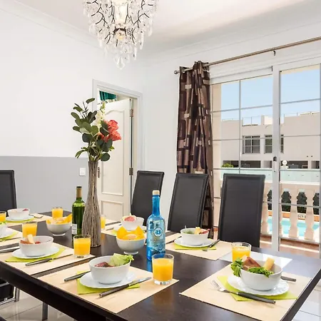 度假居 Naranja Mit Beheiztem Pool Und Meerblick By Interhome