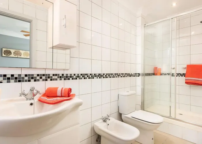 Naranja Mit Beheiztem Pool Und Meerblick By Interhome 度假居 *