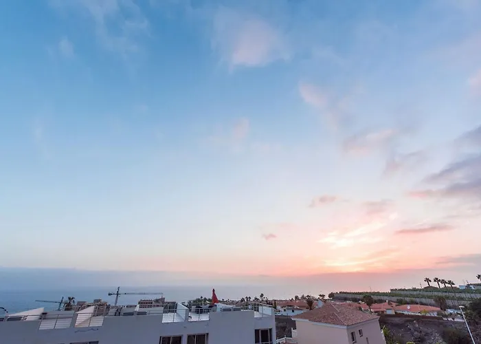 Naranja Mit Beheiztem Pool Und Meerblick By Interhome 度假居 *